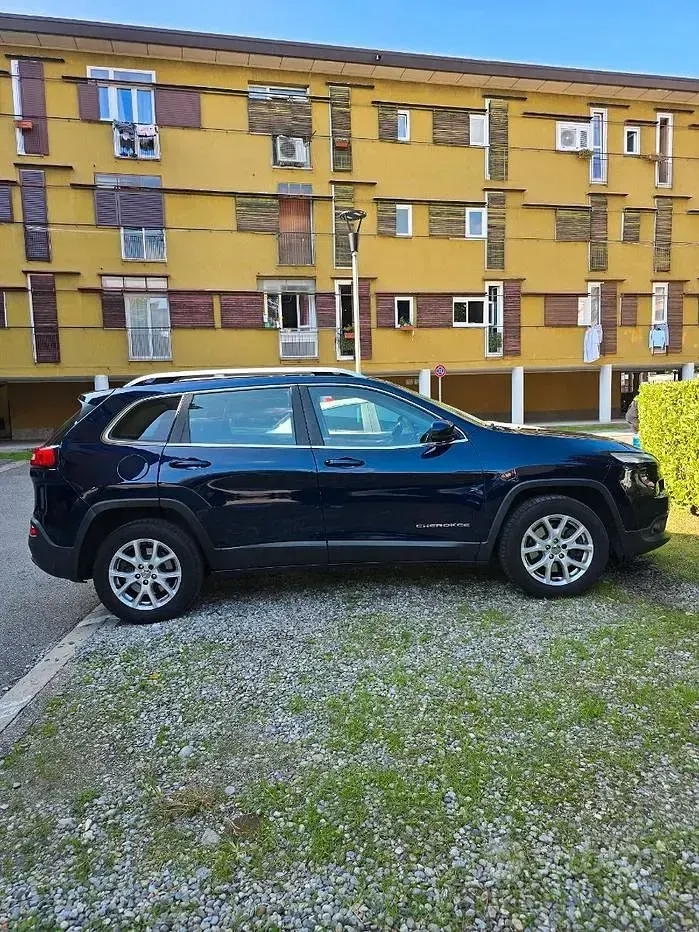 Usado Jeep Cherokee 140 CV (102 kW) 2015 Azul SUV