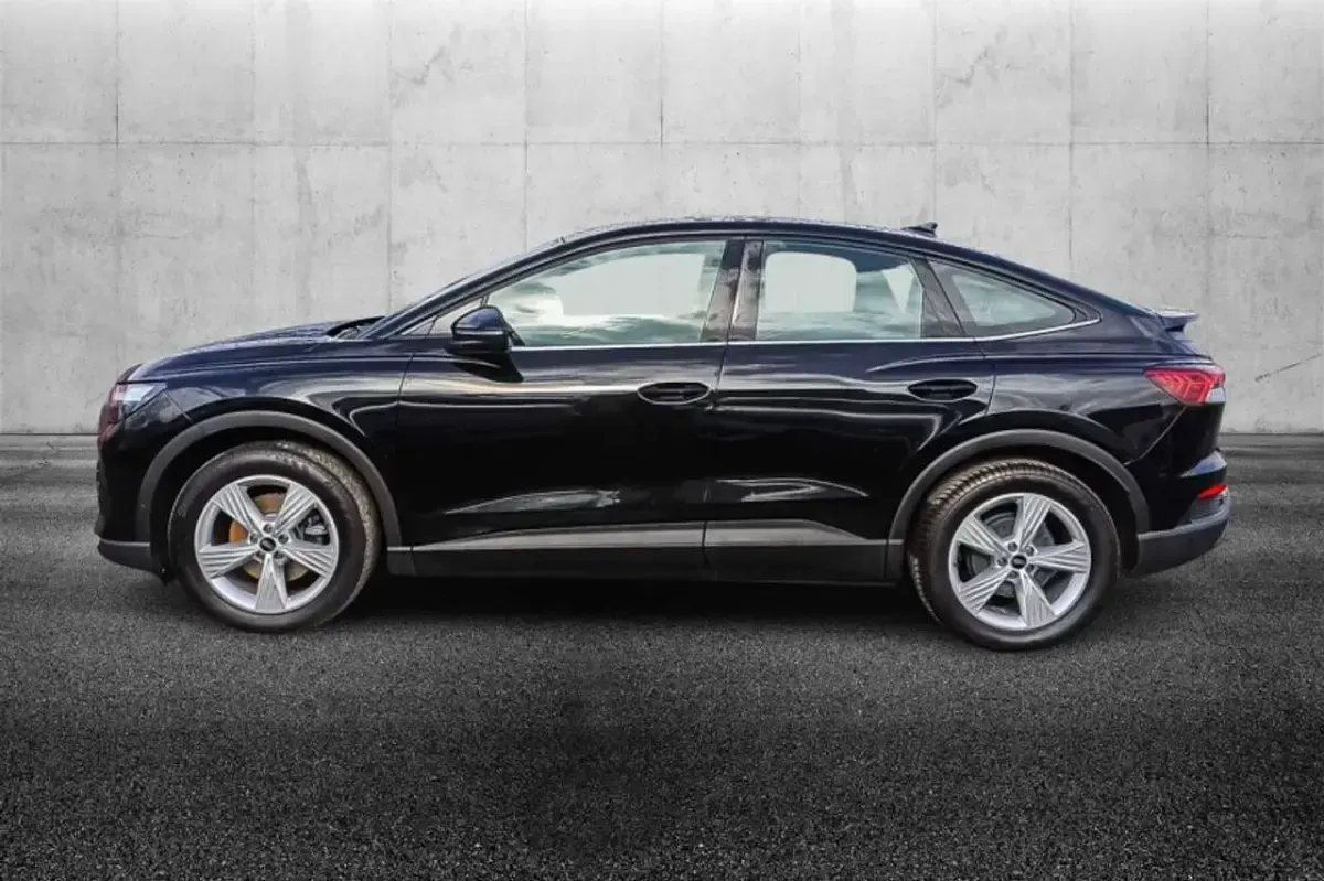 Usata Audi Q4 e-tron 69 kW (95 CV) 2022 Nero SUV