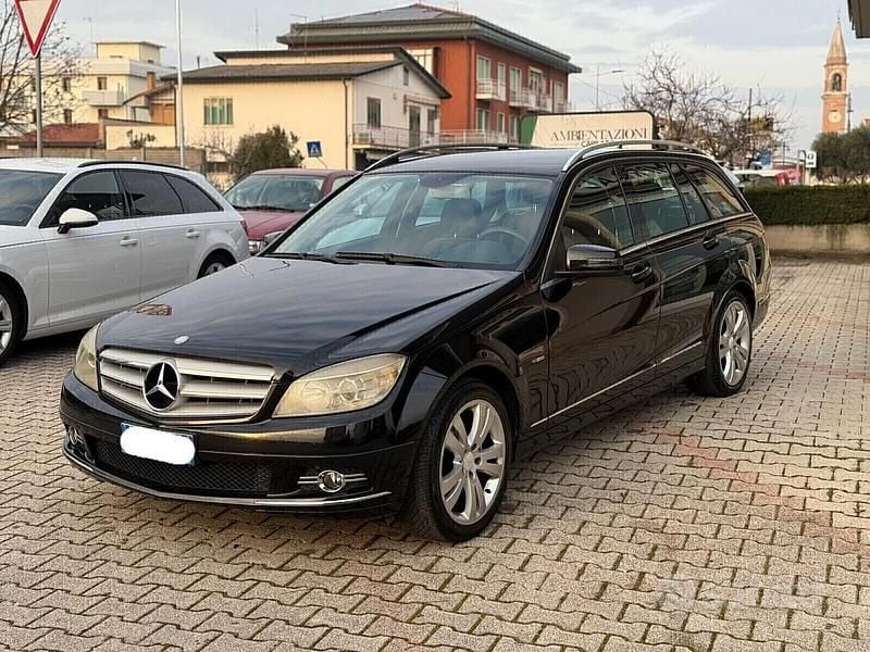 Usata Mercedes C220 Avantgarde 170 CV (125 kW) 2009 Nero Station wagon