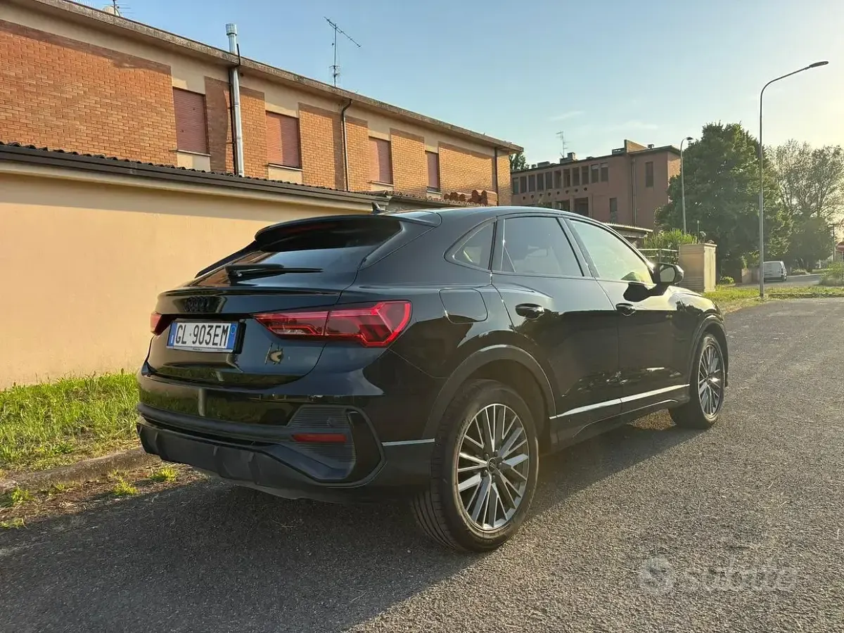 Usata Audi Q3 Sportback Black Edition 150 CV (110 kW) 2022 Nero SUV