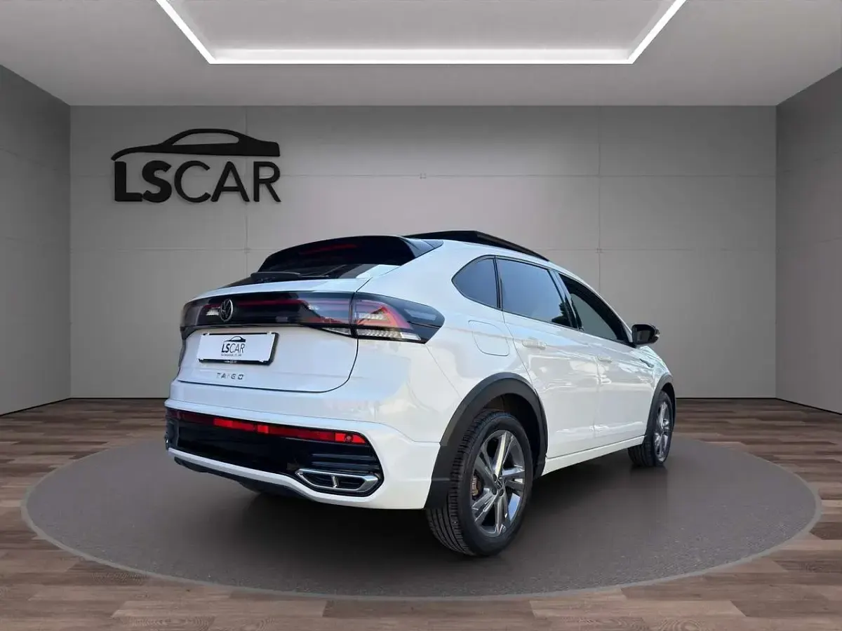 Usata VW Taigo R-line 110 CV (80 kW) 2024 Pure white SUV