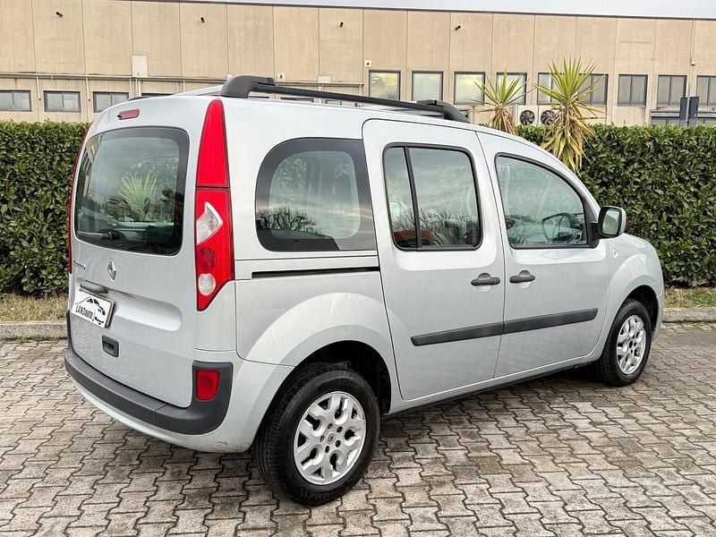 Usata Renault Kangoo Dynamique 105 CV (77 kW) 2008 Blu Monovolume