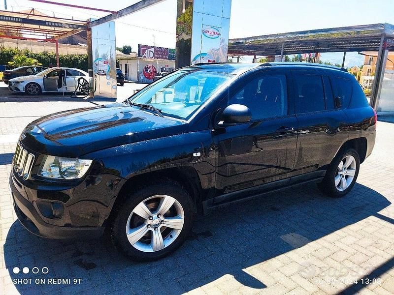 Nero Usata 2011 Jeep Compass SUV | 6100 € (Buon prezzo) - Immagine 1/4