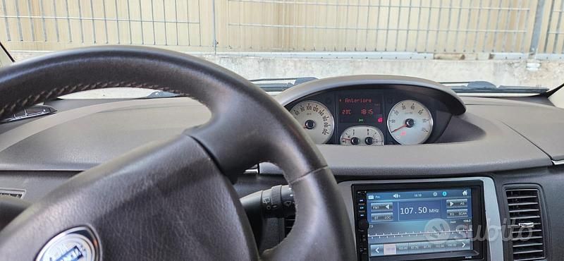 Usata Lancia Musa 90 CV (66 kW) 2006 Grigio Monovolume