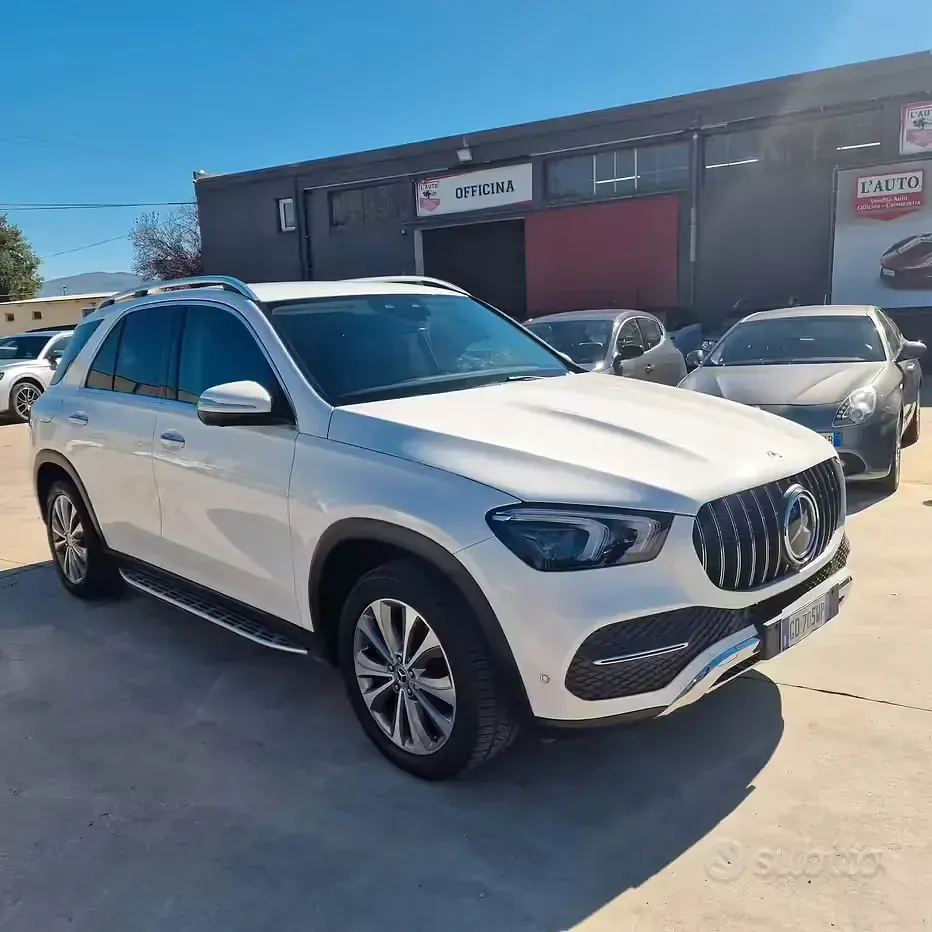 Usata Mercedes GLE300 245 CV (180 kW) 2021 Bianco SUV