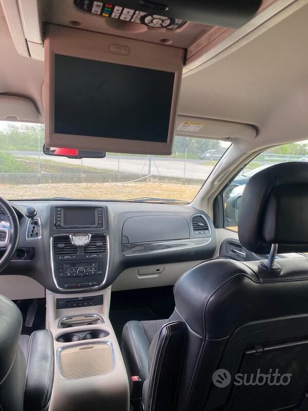 Usata Lancia Voyager 177 CV (130 kW) 2015 Nero Monovolume