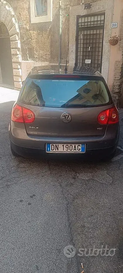 Usata VW Golf VI 105 CV (77 kW) 2008 Grigio Utilitaria