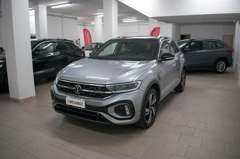 Usata VW T-Roc R-line 150 CV (110 kW) 2023 Argento SUV