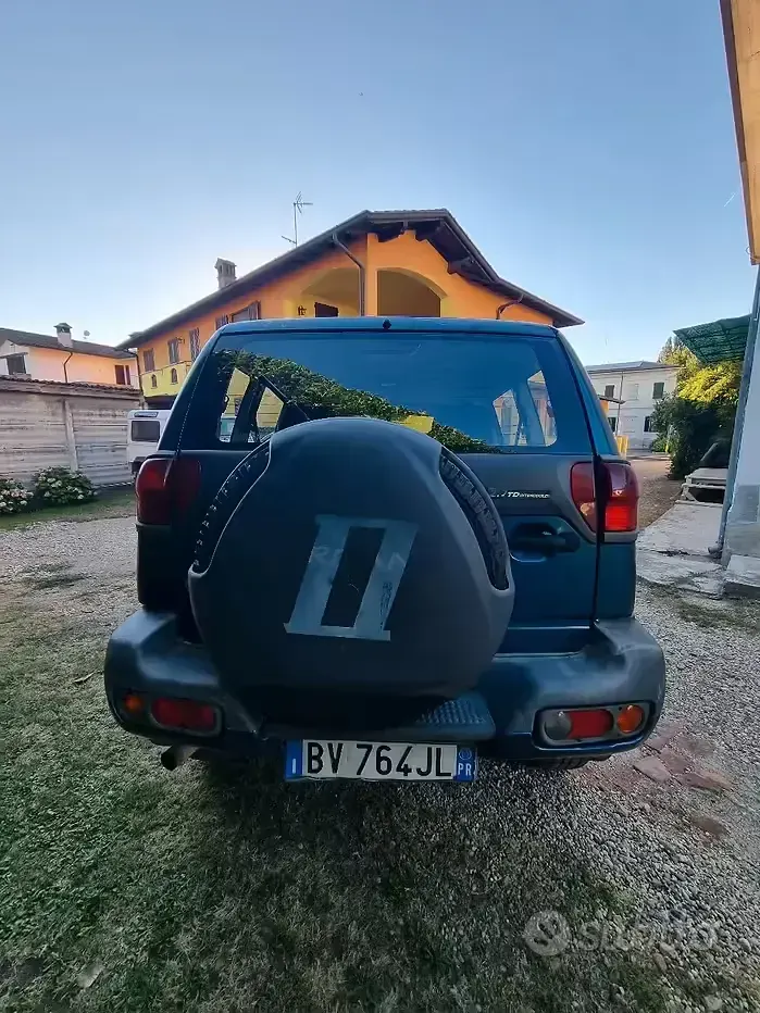 Usata Nissan Terrano 125 CV (91 kW) 2002 Bluazzurro SUV