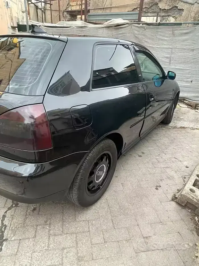 Usata Audi A3 90 CV (66 kW) 2000 Nero Utilitaria