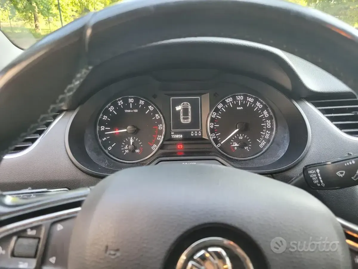 Usata Skoda Octavia 110 CV (80 kW) 2016 Grigio Station wagon