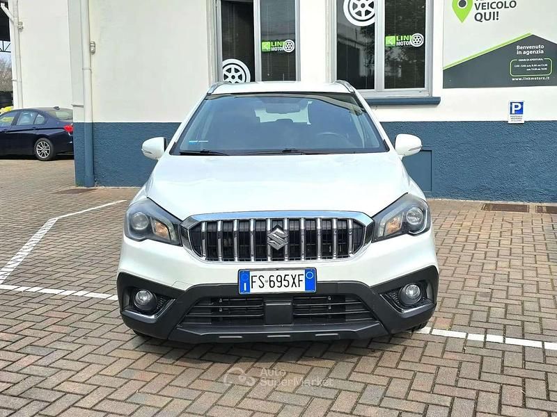 Usata Suzuki SX4 111 CV (81 kW) 2018 Bianco SUV