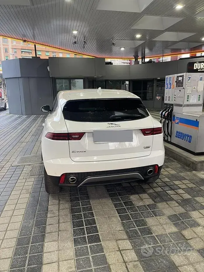 Usata Jaguar E-Pace 150 CV (110 kW) 2018 Bianco SUV