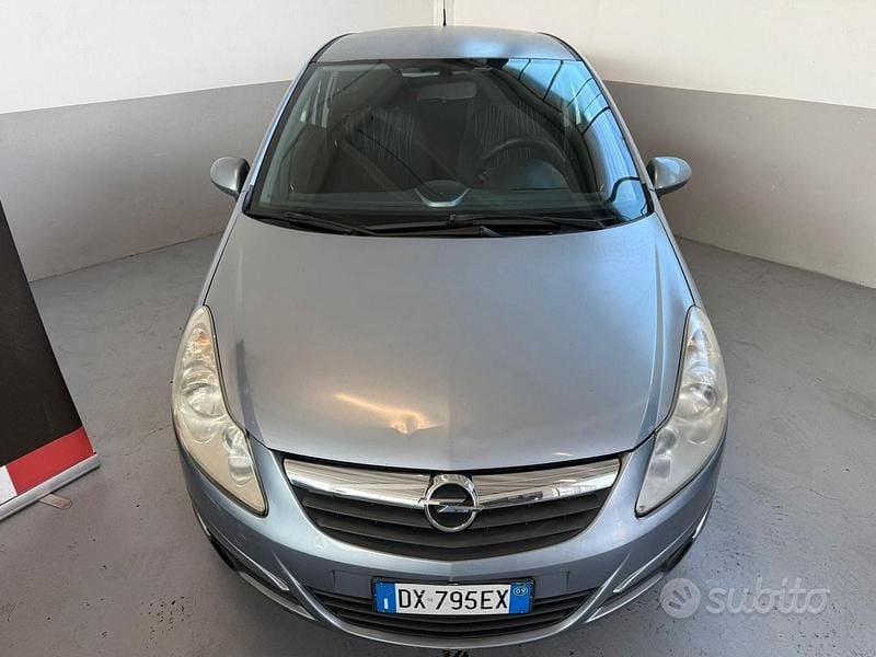 Usata Opel Corsa Club 80 CV (58 kW) 2009 Grigio Utilitaria