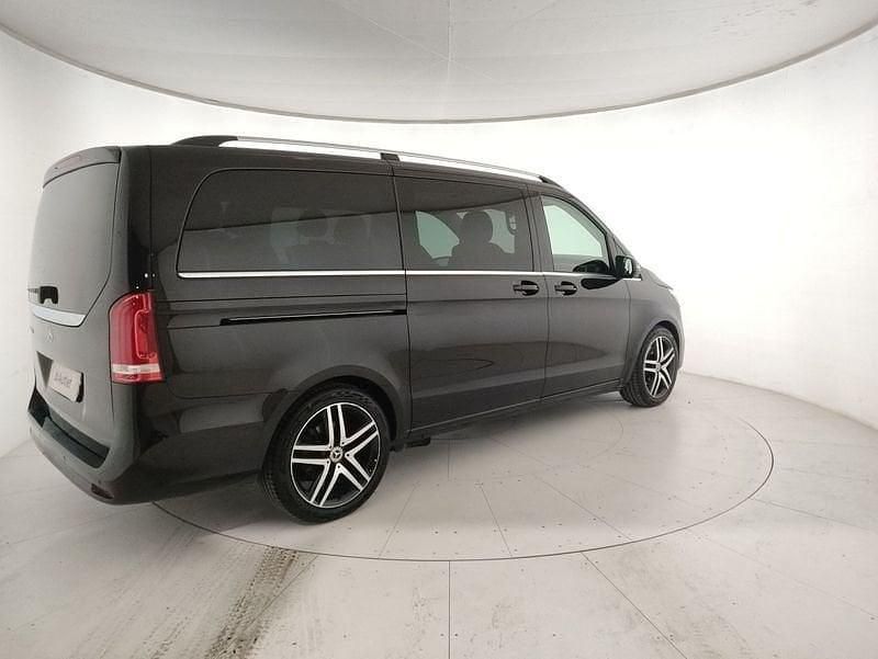 Usata Mercedes V250 Premium 190 CV (139 kW) 2023 Nero Monovolume