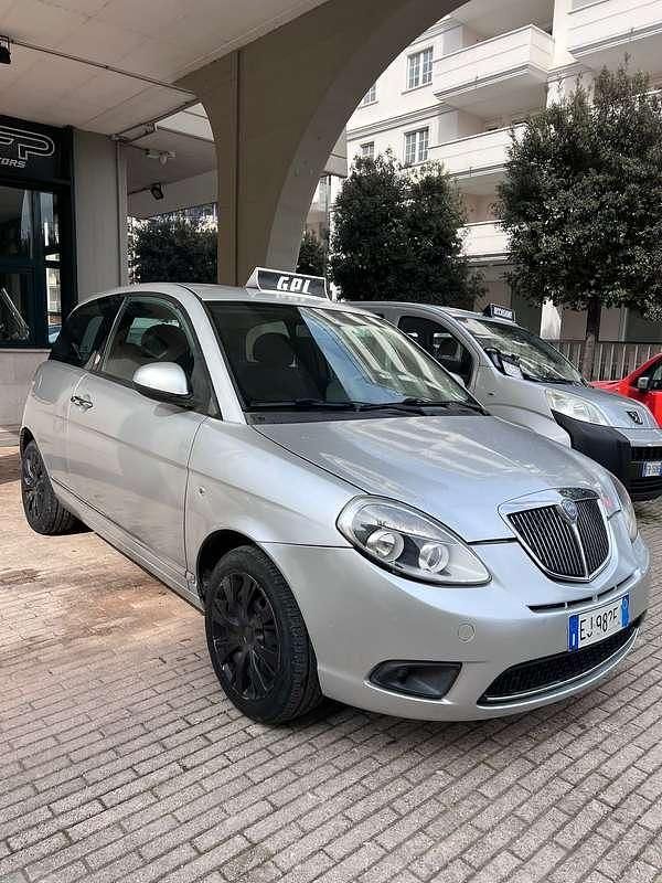 Usata Lancia Ypsilon 77 CV (56 kW) 2011 Utilitaria
