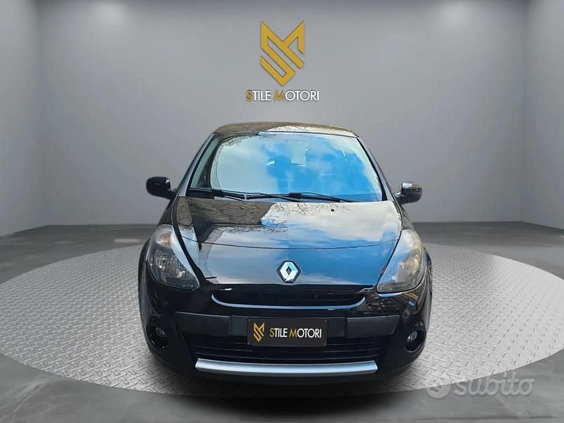 Usata Renault Clio IV 74 CV (54 kW) 2012 Nero Utilitaria