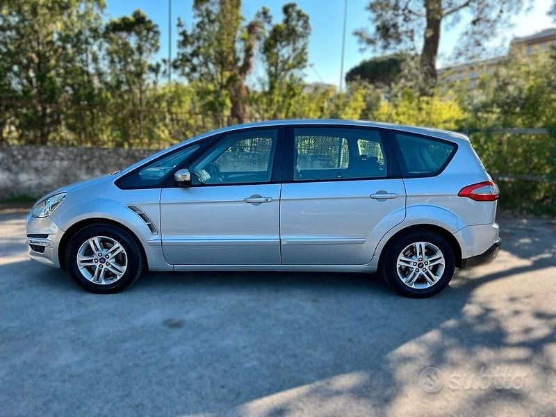 Usata Ford S-MAX Titanium 163 CV (119 kW) 2012 Grigio Monovolume
