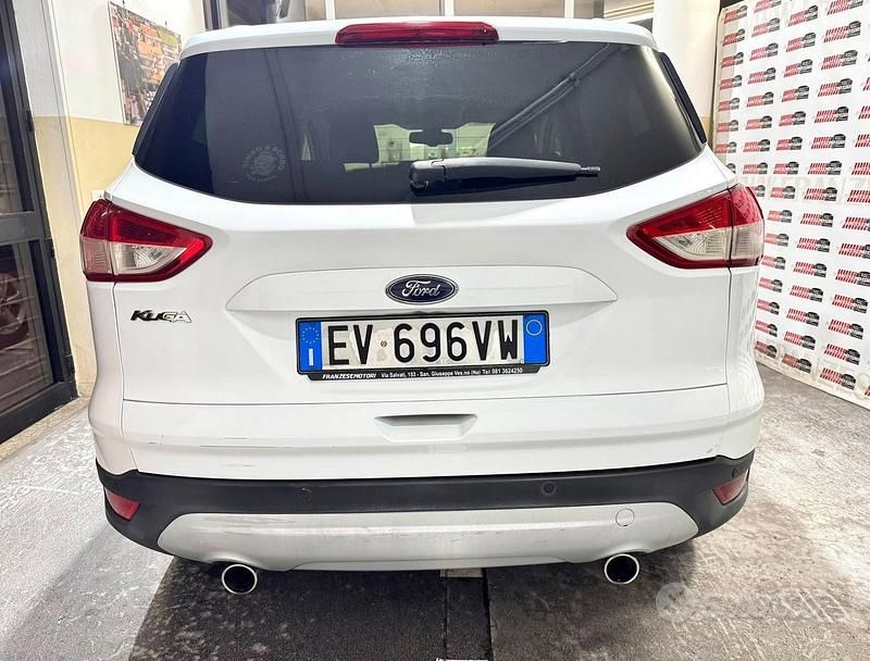 Usata Ford Kuga Titanium 140 CV (102 kW) 2013 Bianco SUV