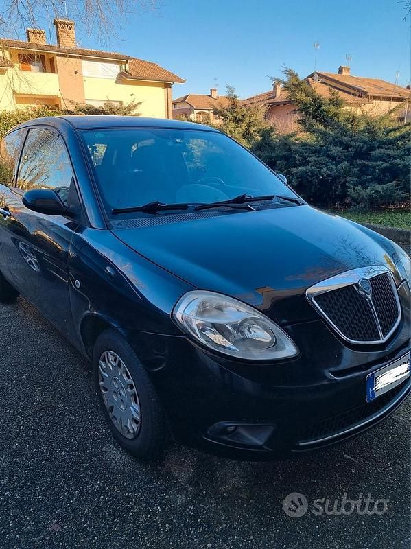 Usata 2008 Lancia Ypsilon Due volumi | 2800 € - Immagine 1/4
