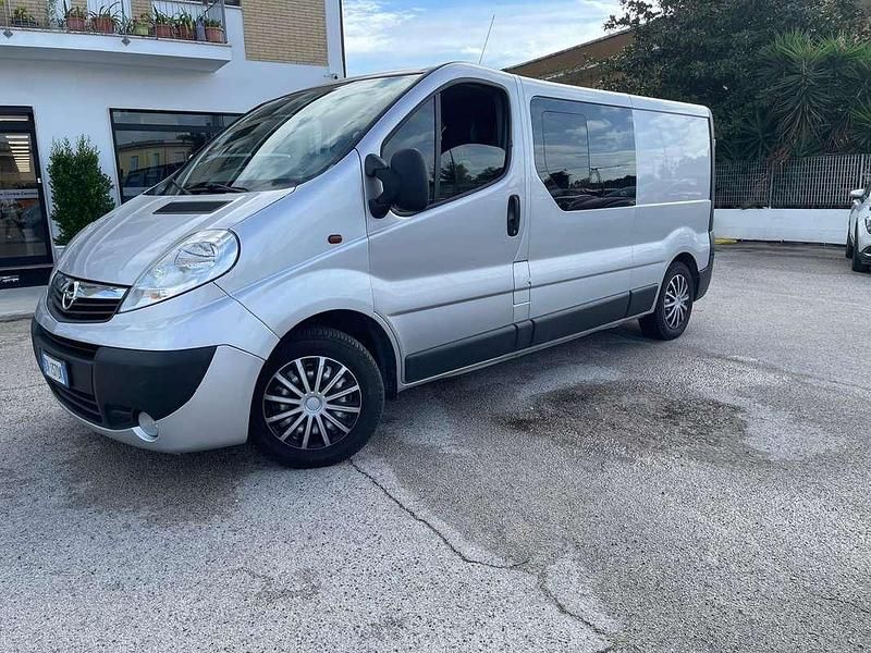 Usata 2009 Opel Vivaro Furgone | 9000 € (Buon prezzo) - Immagine 1/4