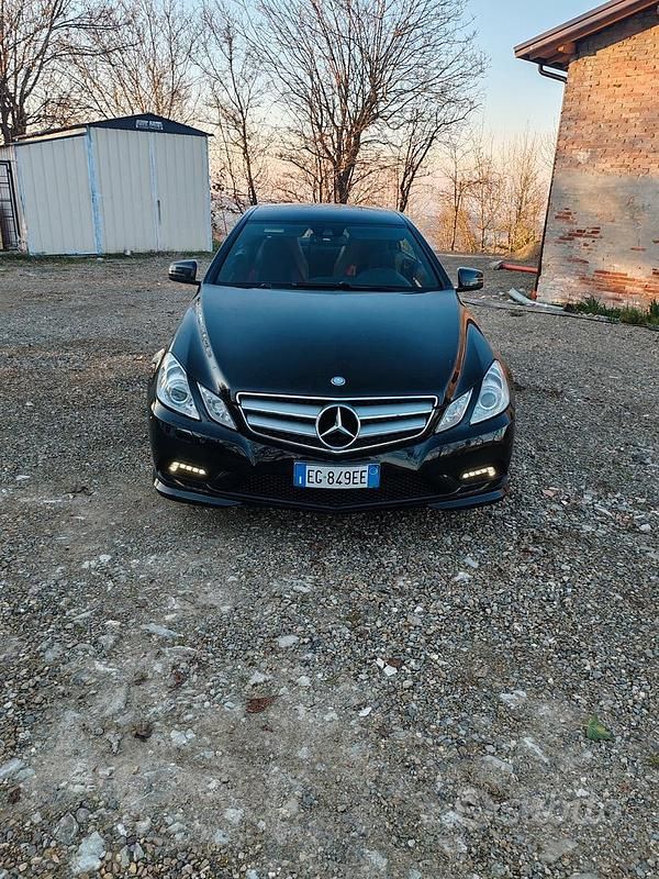 Usata Mercedes E350 231 CV (169 kW) 2011 Nero Coupé