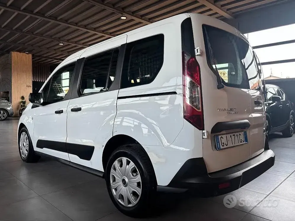 Usata Ford Transit Connect 101 CV (74 kW) 2022 Bianco Monovolume