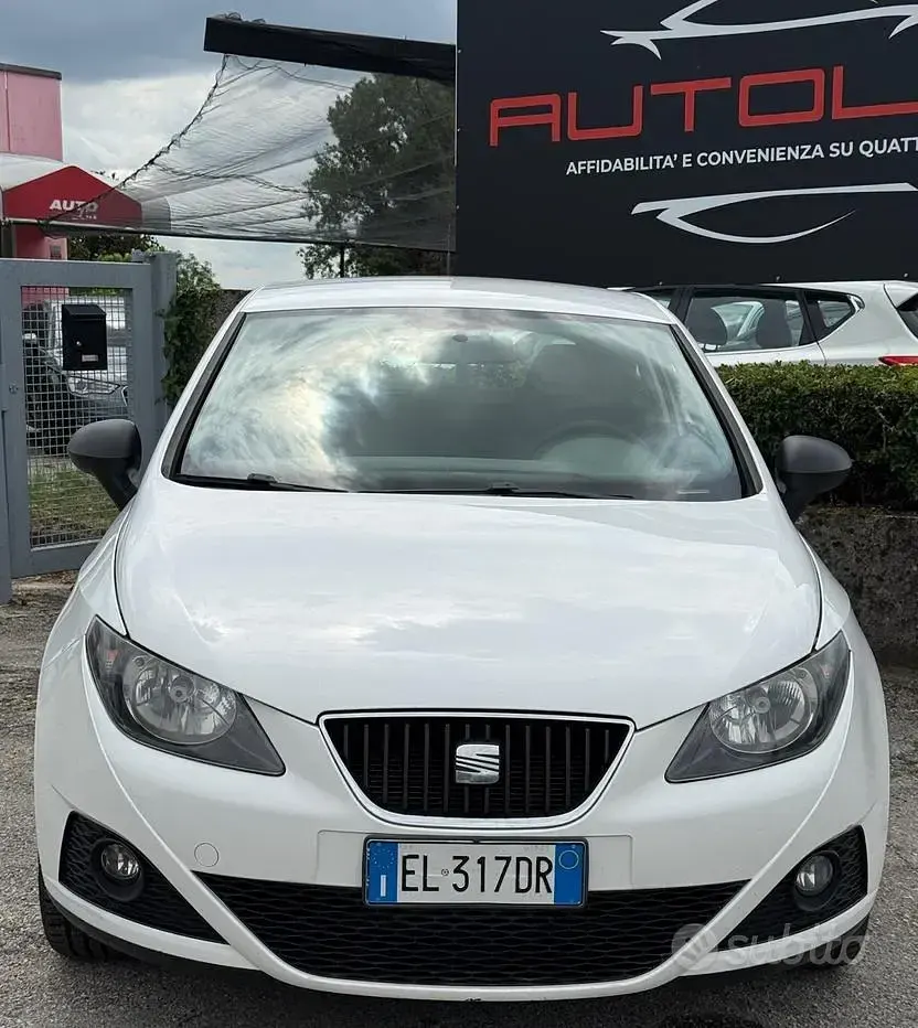 Usata Seat Ibiza 75 CV (55 kW) 2011 Bianco Coupé