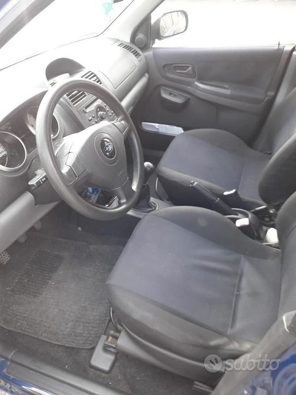 Usata Subaru Justy 94 CV (69 kW) 2003 Blu Utilitaria