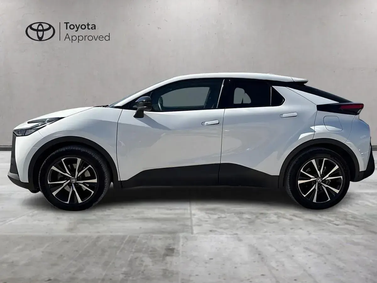 Usata Toyota C-HR Eco 223 CV (164 kW) 2025 Bianco SUV