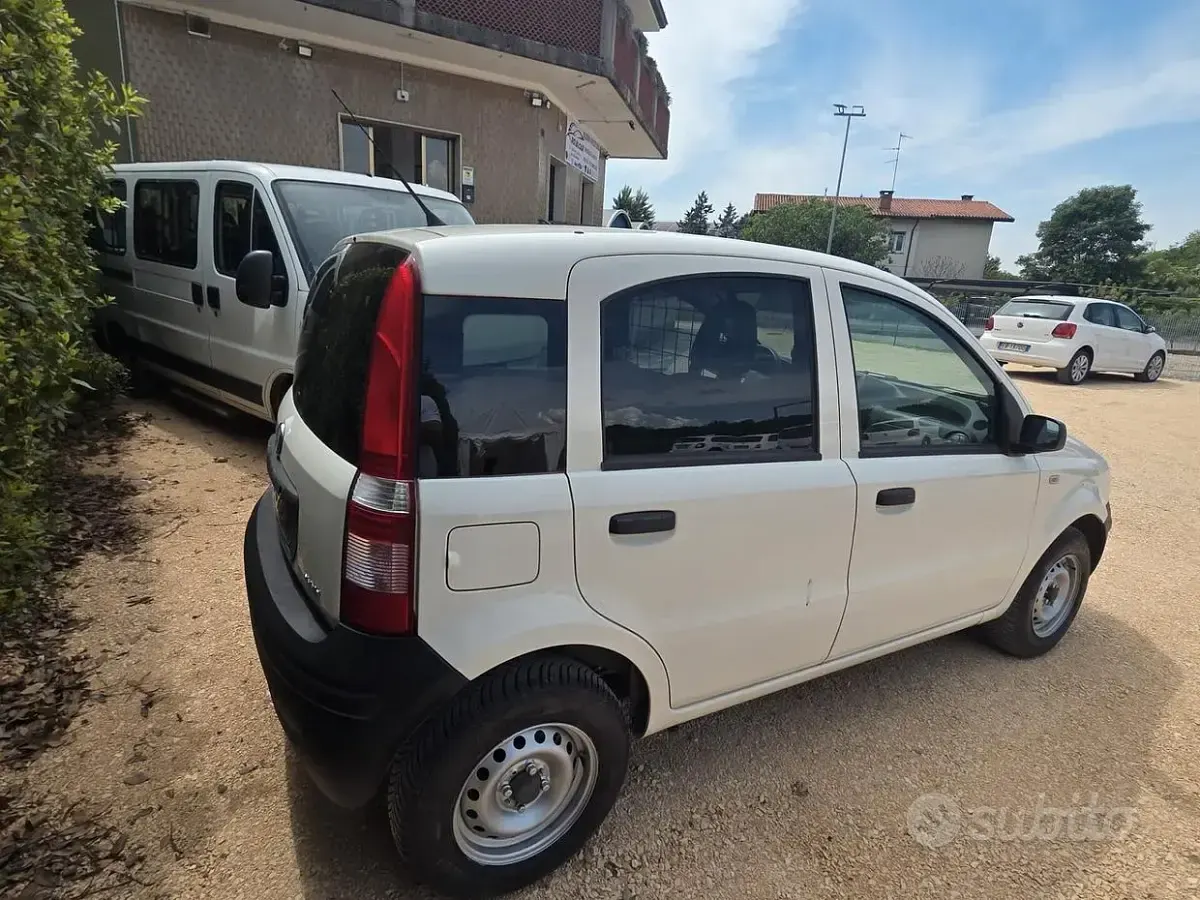 Gebraucht Fiat Panda Active 75 PS (55 kW) 2010 Weiß Kleinwagen