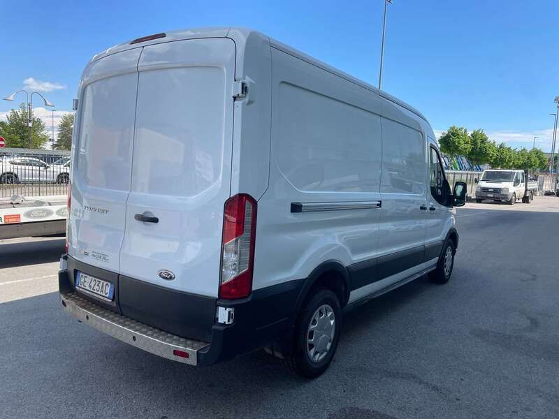 Usata Ford Transit Trend 131 CV (96 kW) 2021 Frozen white Furgone