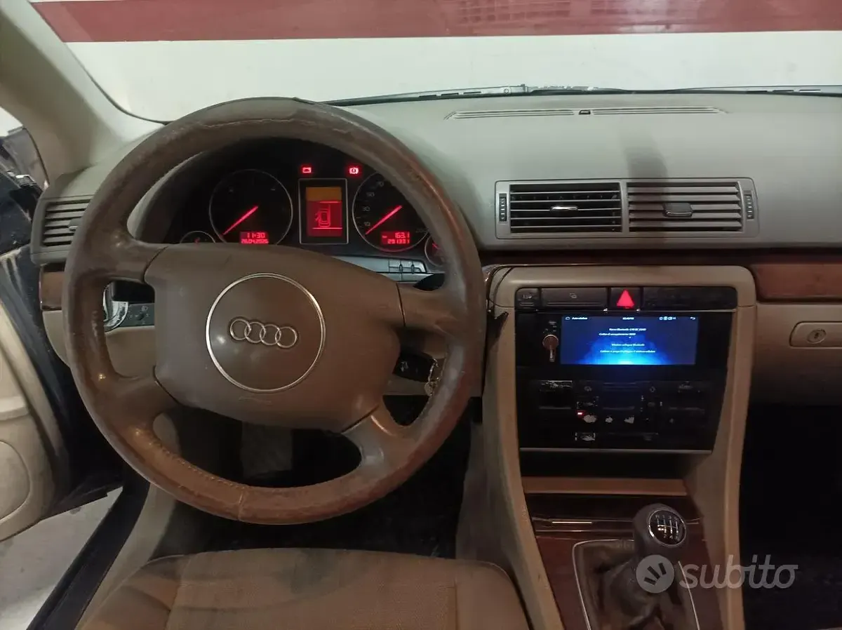 Usata Audi A4 130 CV (95 kW) 2002 Nero Station wagon