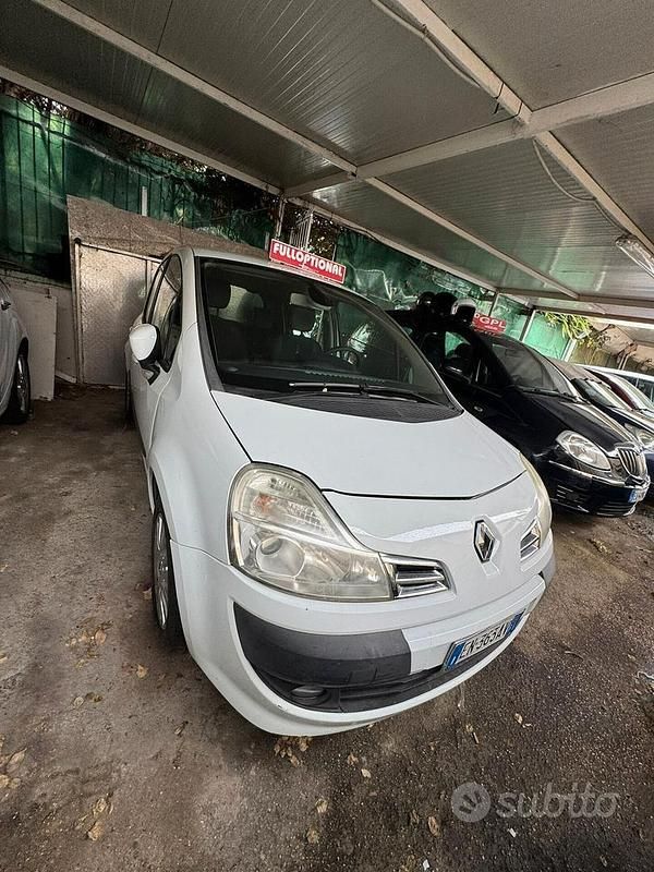 Usata Renault Modus 103 CV (75 kW) 2012 Bianco Monovolume