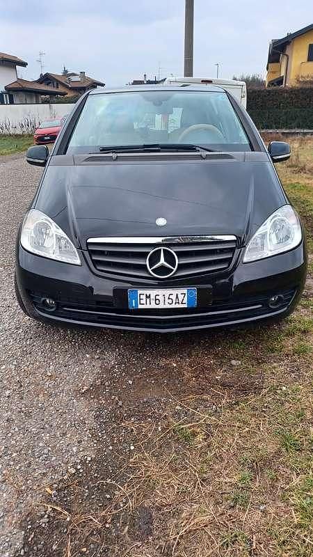 Usata Mercedes 180 109 CV (80 kW) 2012 Nero Berlina