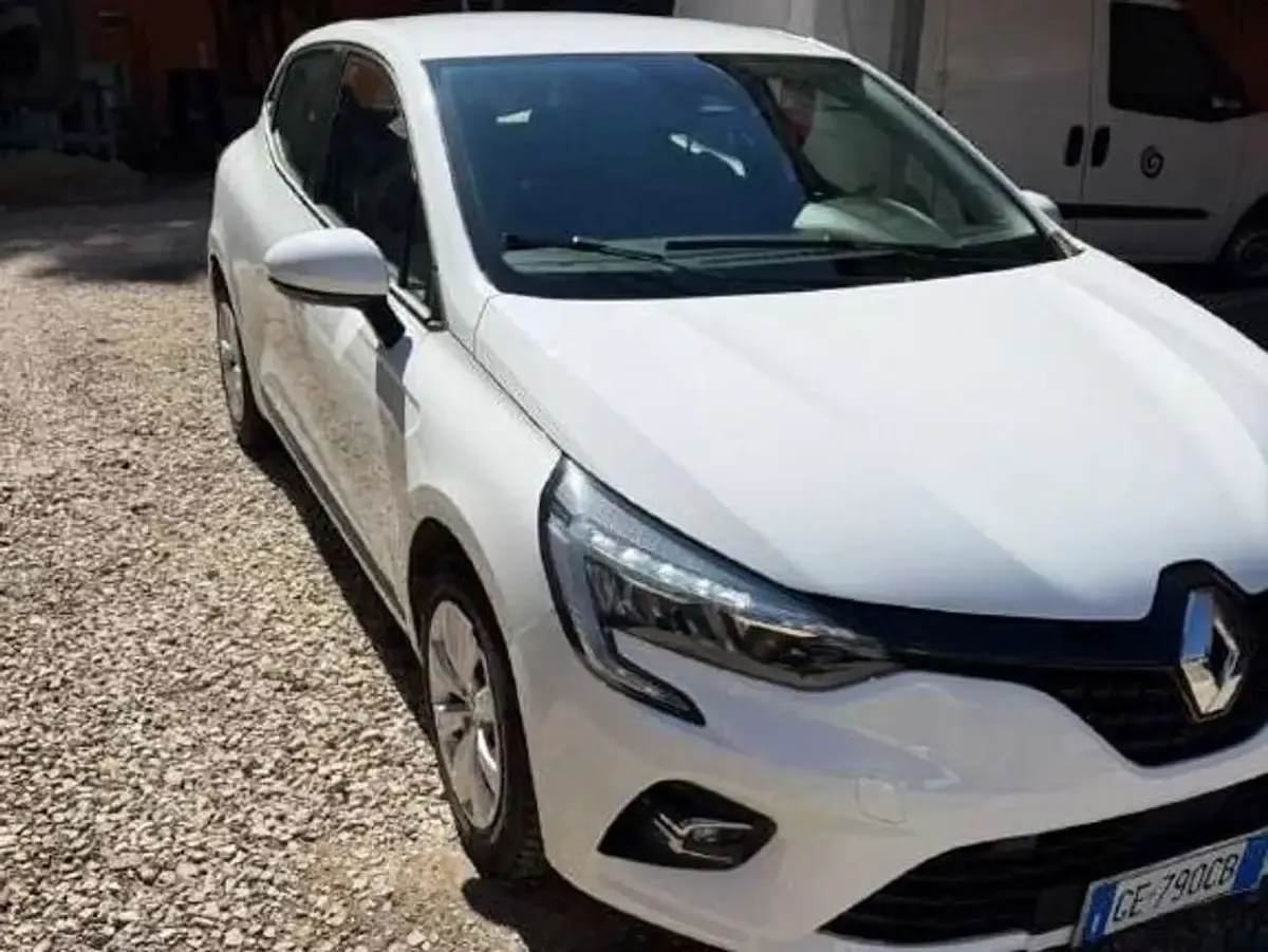 Usata Renault Clio V Business 86 CV (63 kW) 2021 Bianco Berlina
