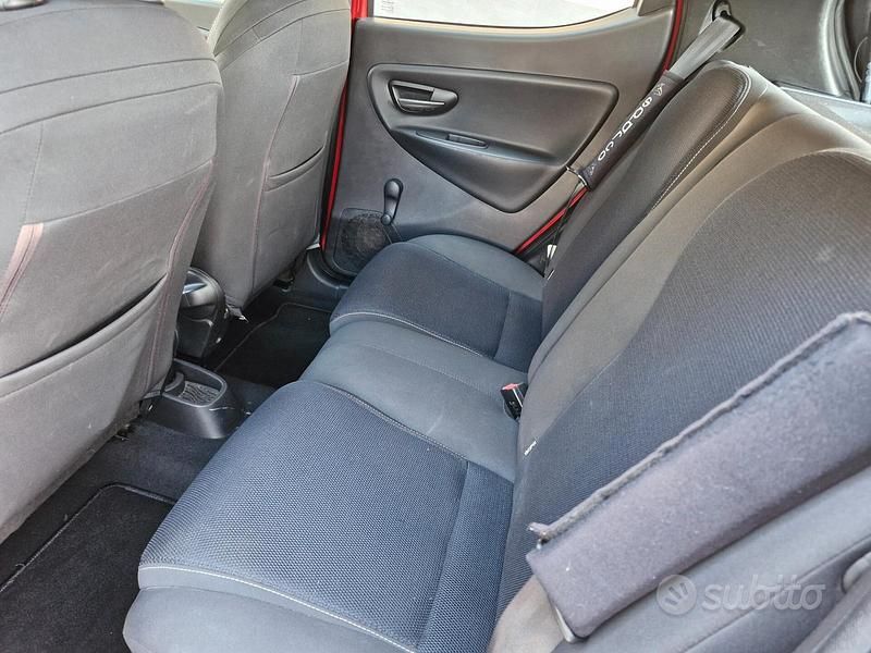 Usata Lancia Ypsilon S 95 CV (69 kW) 2013 Rosso Utilitaria