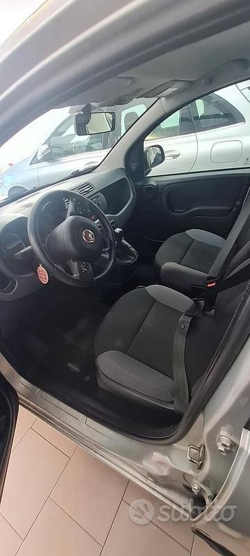 Usata Fiat Panda Connect 69 CV (50 kW) 2019 Grigio Utilitaria