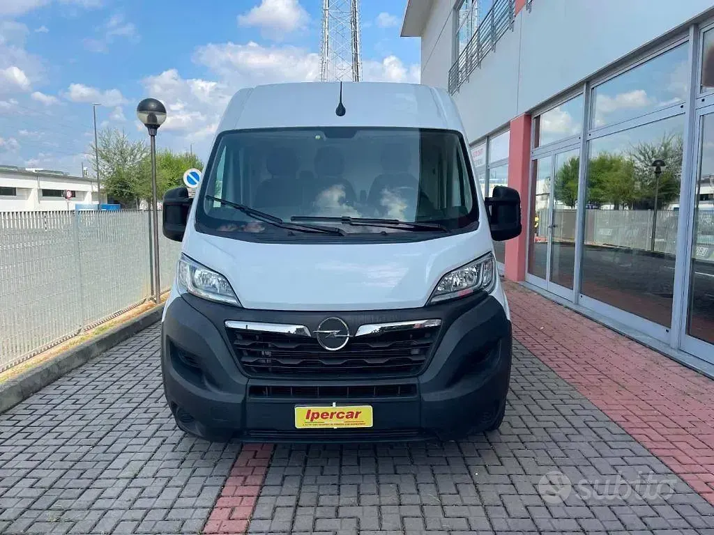 Usata Opel Movano 140 CV (102 kW) 2022 Bianco Furgone