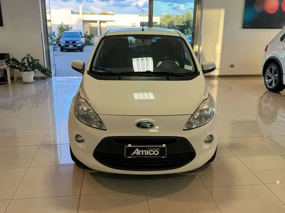 Usata Ford Ka Titanium 75 CV (55 kW) 2012 Bianco Utilitaria