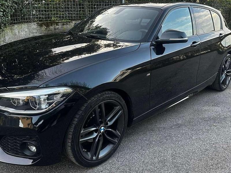 Usata BMW 116 Sport Line 116 CV (85 kW) 2017 Nero Utilitaria