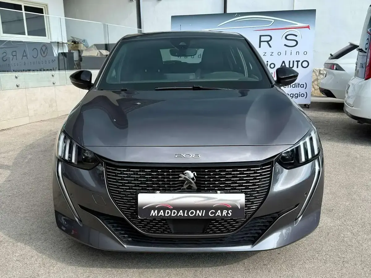 Usata Peugeot 208 GT 131 CV (96 kW) 2022 Grigio Utilitaria
