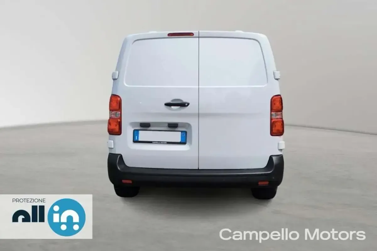 Usata Opel Vivaro Enjoy 120 CV (88 kW) 2022 Bianco Monovolume