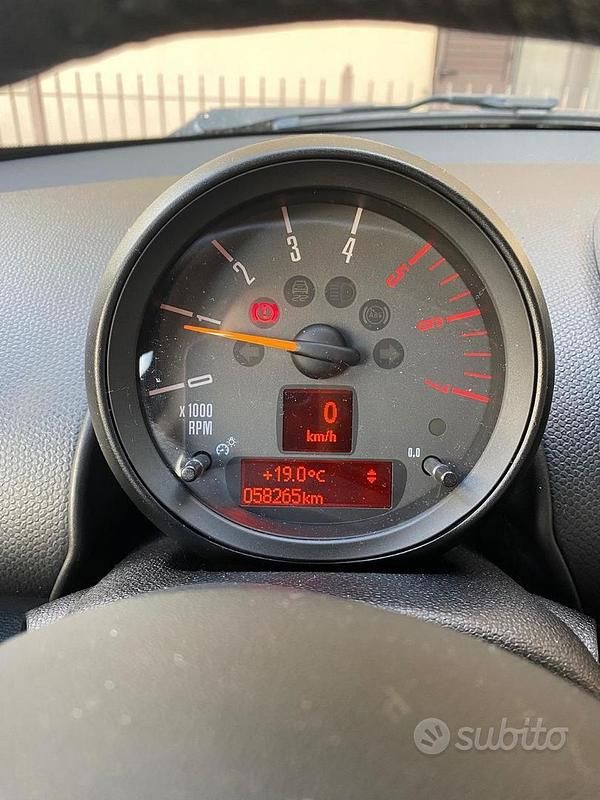 Usata 2016 Mini Countryman SUV | 11.000 € - Immagine 1/4