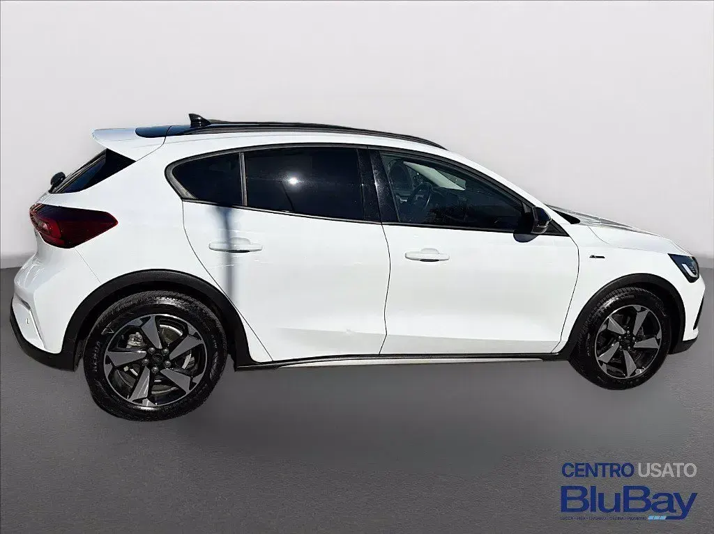 Usata Ford Focus Active 125 CV (91 kW) 2023 Bianco Berlina