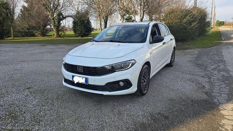 Usata Fiat Tipo 101 CV (74 kW) 2021 Station wagon