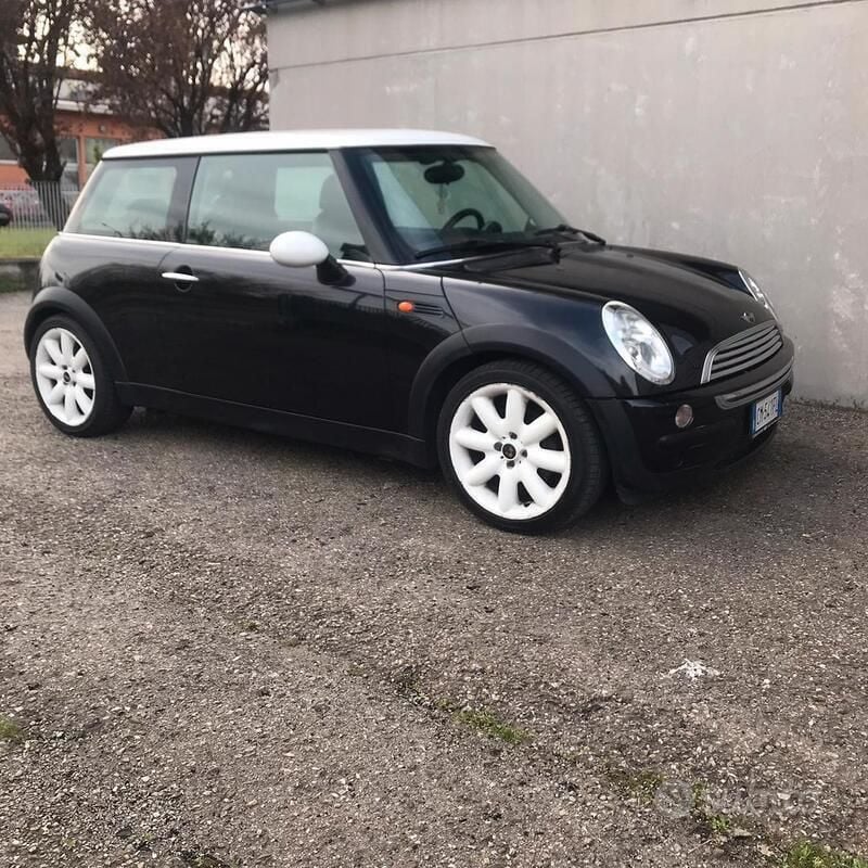 Usata Mini Cooper 2004 Nero Utilitaria