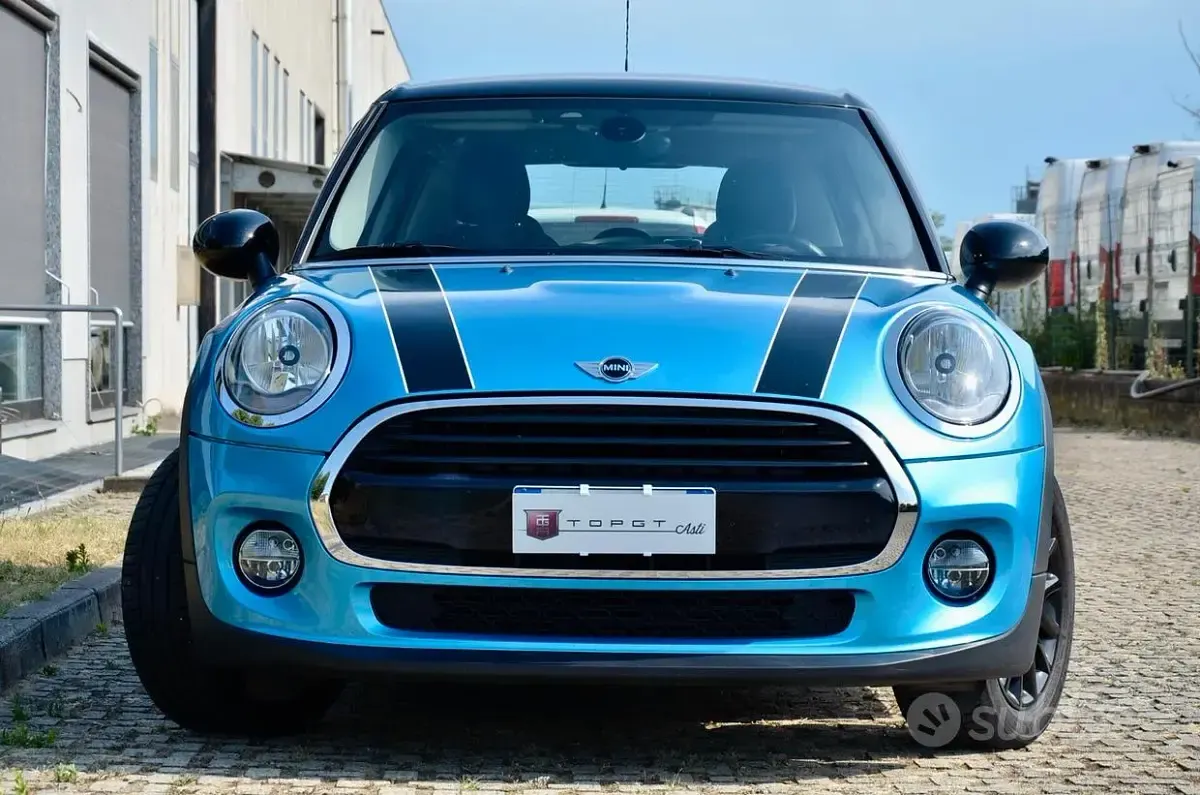 Usata Mini Cooper D 116 CV (85 kW) 2017 Bluazzurro Utilitaria