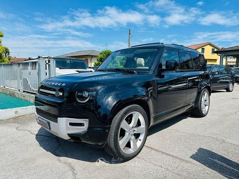 Nero Usata 2023 Land Rover Defender SUV | 56.900 € (Super prezzo) - Immagine 1/4