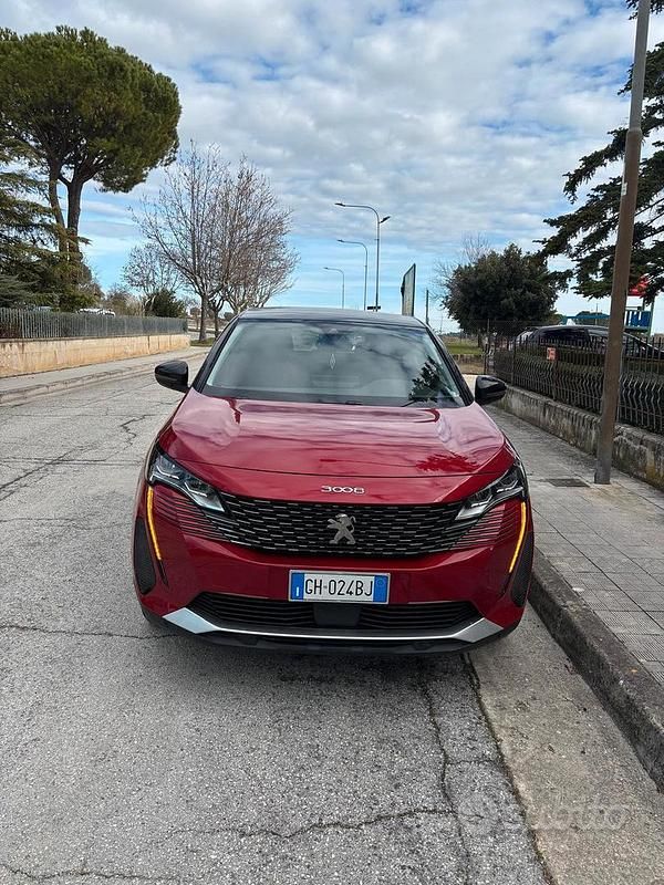 Usata Peugeot 3008 2001 Rosso Utilitaria